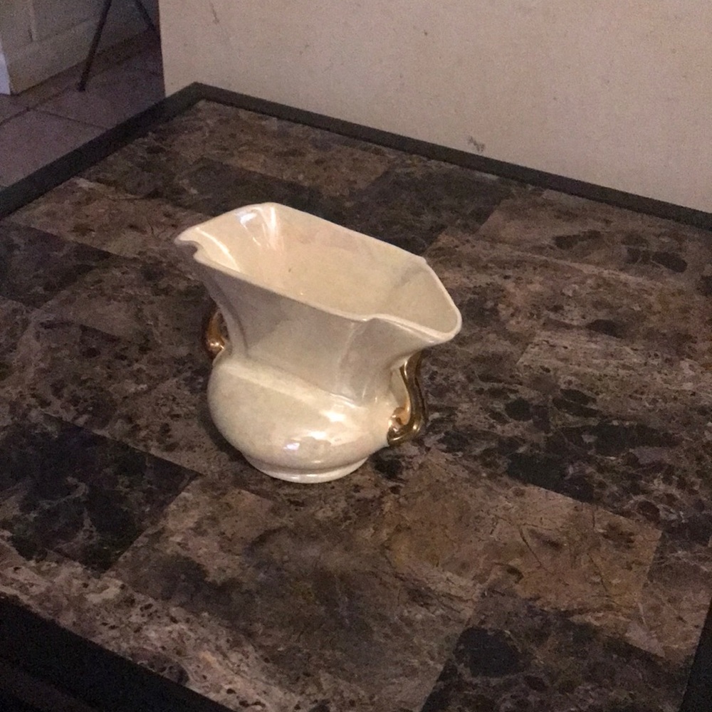 Vintage pioneer ceramic dish